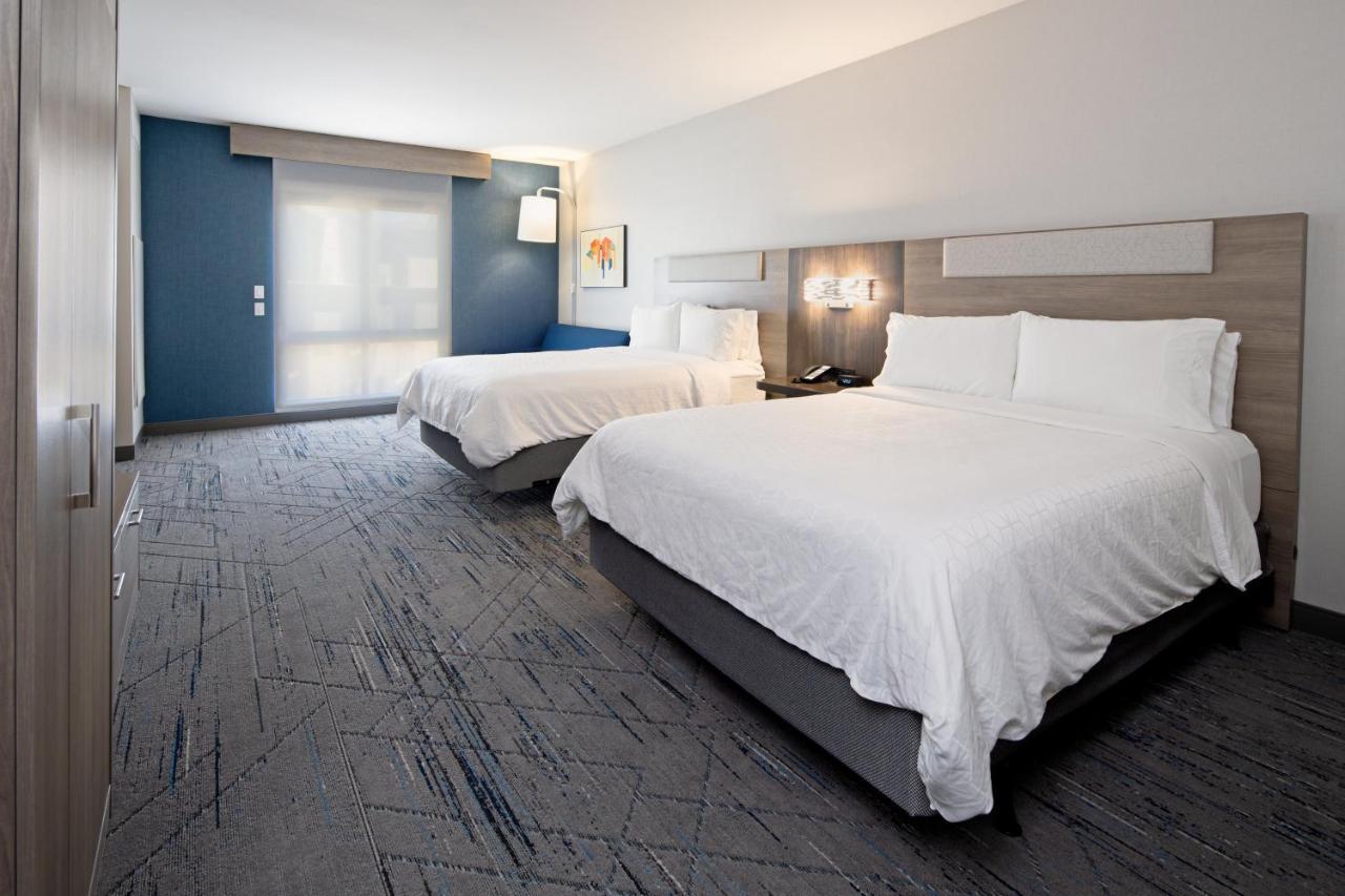 Express & - - Santa Clarita By Ihg Hotel