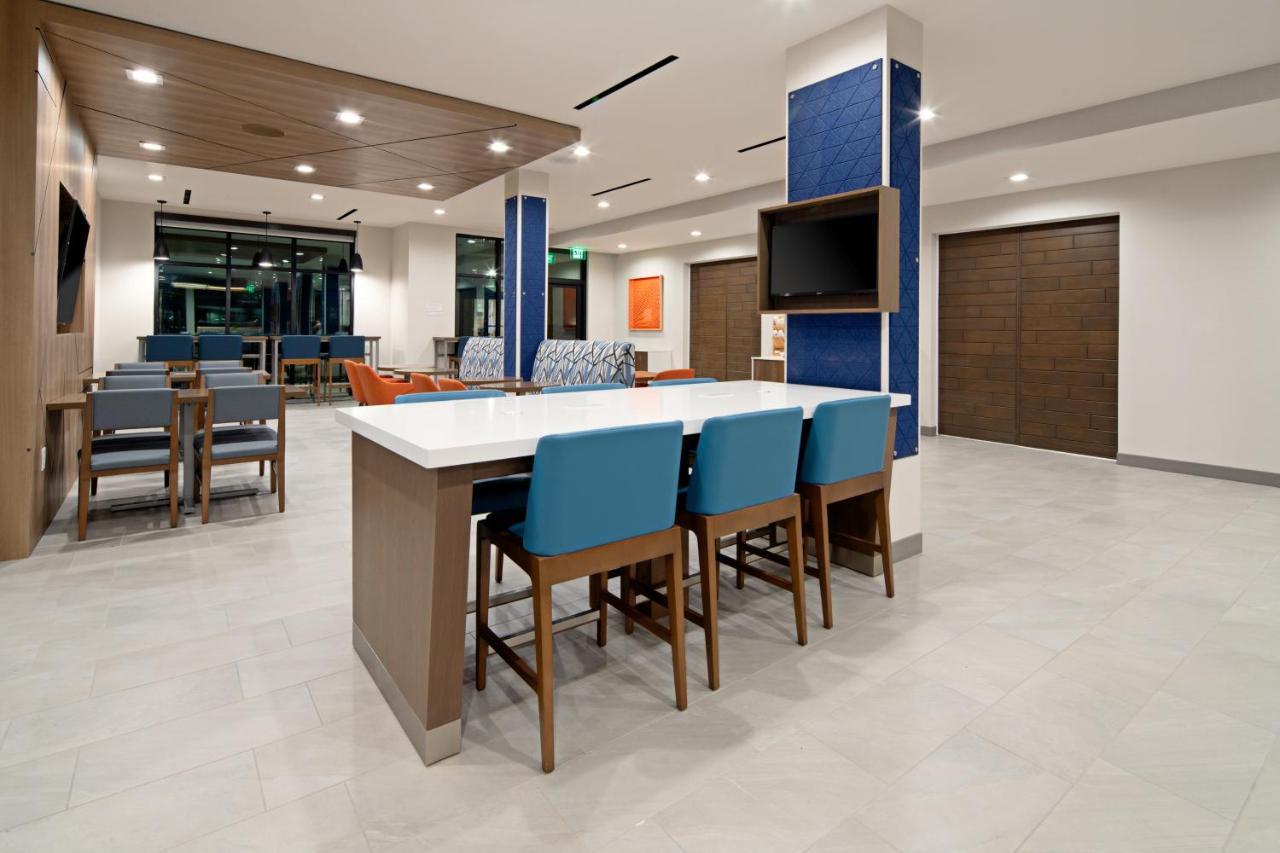 Hotel Express & - - Santa Clarita By Ihg Valencia